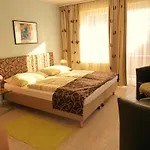 Pfefferdohle Velden am Wörthersee