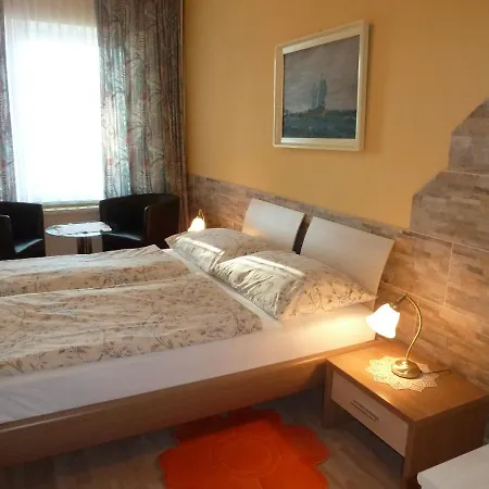 Pfefferdohle 3* 벨덴암워스에르시