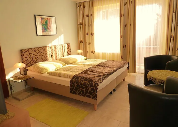 Pfefferdohle Velden am Wörthersee